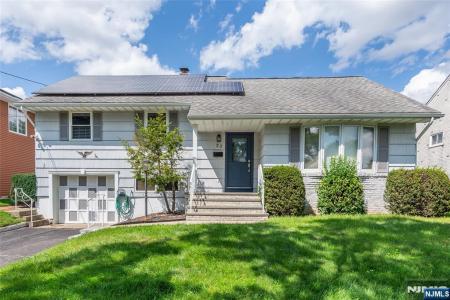 23 Urma Place, Bloomfield, New Jersey 07003, USA
