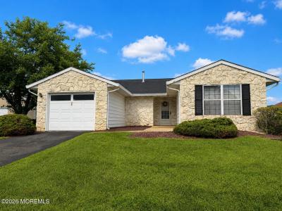 70 Suffolk Way, Marlboro, Нью-Джерси 07746, Соединенные Штаты
