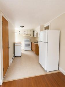 1187 1187 Putnam Pike , 2 R, Glocester, Rhode Island 02814