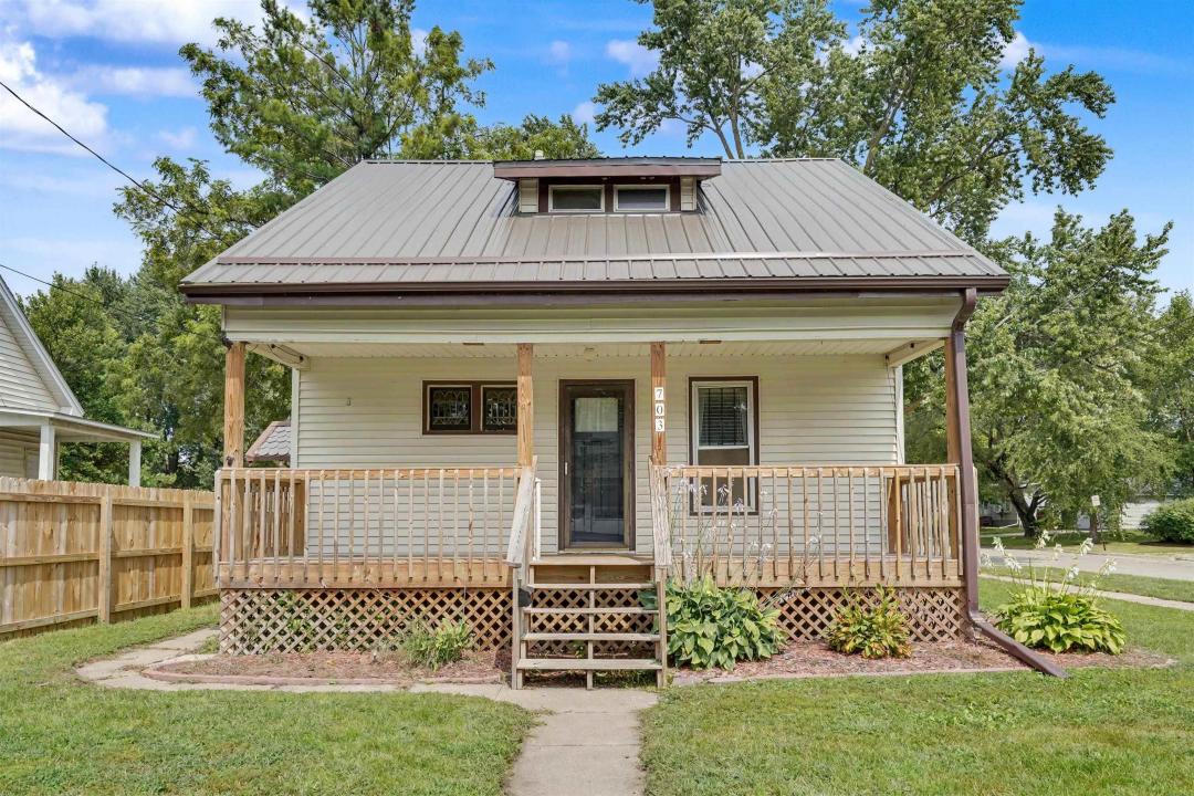 703 W Charles Street, Oelwein, Iowa 50662, Stati Uniti