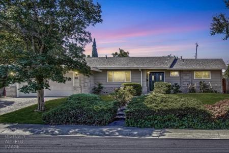 7966 Sunset Ave., Fair Oaks, California 95628, USA