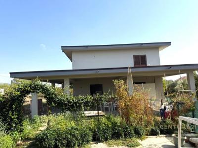 Periferia Durrës, Durrës, Albania