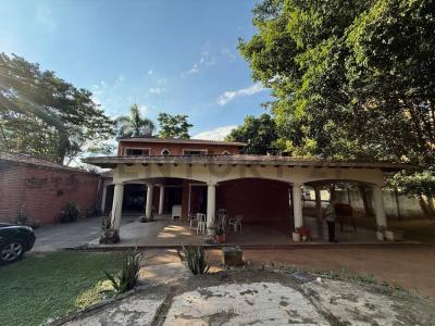 Arroyito esq San Carlos , Lambaré, Central 00001, Paraguay