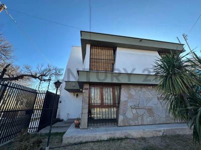Cordoba 901, Godoy Cruz, Mendoza 00001, Argentine