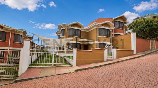 Condominio 'Monte Bello' , La Paz, La Paz, Bolivia