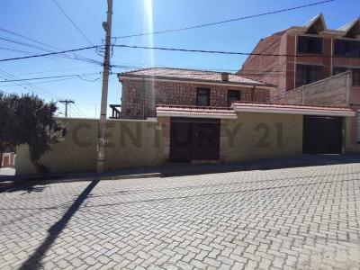 calle 32 esquina Alvarez Plata N° 300 300, Cota Cota, La Paz 00001, Bolivie
