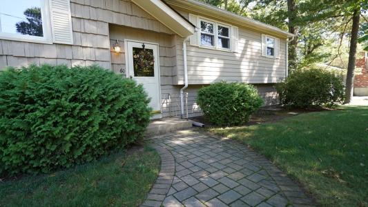 60 Old Farm Road, Mansfield, Massachusetts 02048, USA
