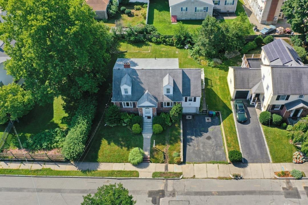 70 Oakdale Rd, Newton, Massachusetts 02459, Estados Unidos