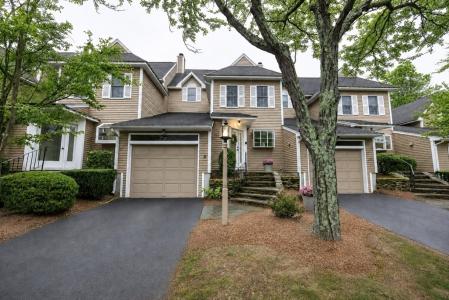 8 Fairway View Lane, Norton, Massachusetts 02766, HOA KỲ