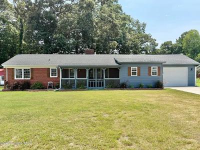 206 Crestwood Drive, Snow Hill, North Carolina 28580, USA