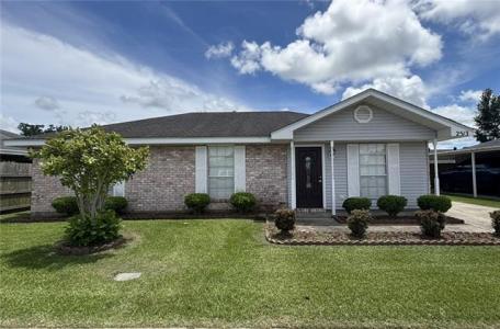2513 RUE JESANN, Marrero, Louisiana 70072, Stati Uniti