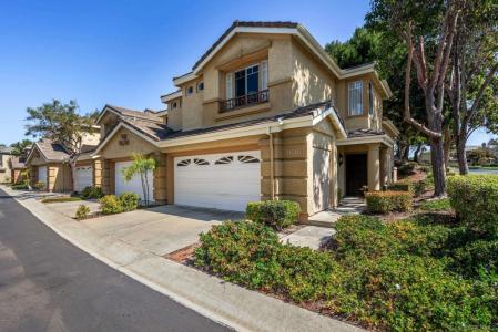 3696 Ruette De Ville, San Diego, California 92130, USA