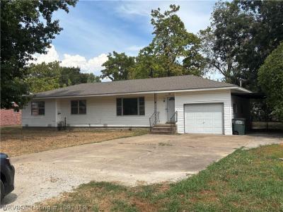 405 4th Avenue, Warner, Oklahoma 74469, États-Unis