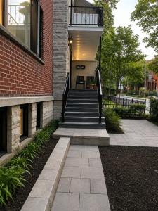 3750  Av. Prud'homme, Montréal (Côte-des-Neiges/Notre-Dame-de-Grâce), Québec H4A 3H7, Canada