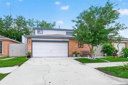 7823 Winehill, Houston, Texas 77040, USA