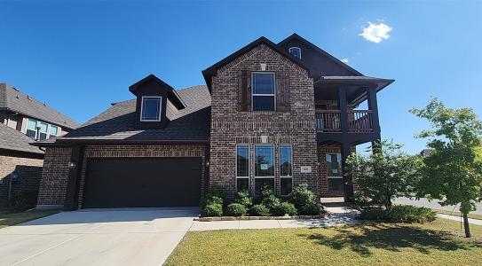 900 Superbloom Avenue, Justin, Texas 76247