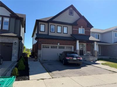 11 CASTLEBAY STREET, Kitchener, オンタリオ N2R 0G5, カナダ