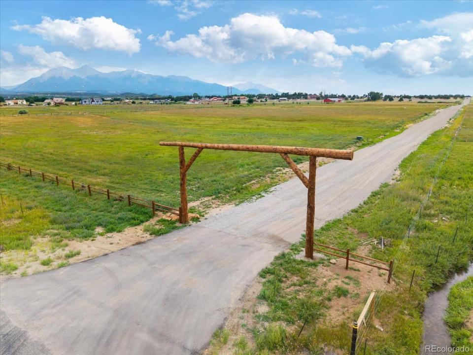 8527 Freedom Circle, Salida, Колорадо 81201, Соединенные Штаты
