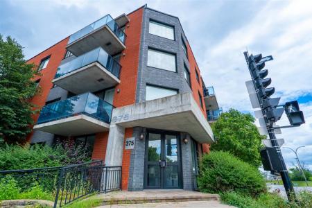375  Boul. Décarie, Montréal (Saint-Laurent), ケベック H4L 0B4, カナダ