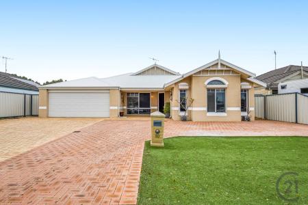 10 Oakwood Gate, Meadow Springs, WA 6210, Australia