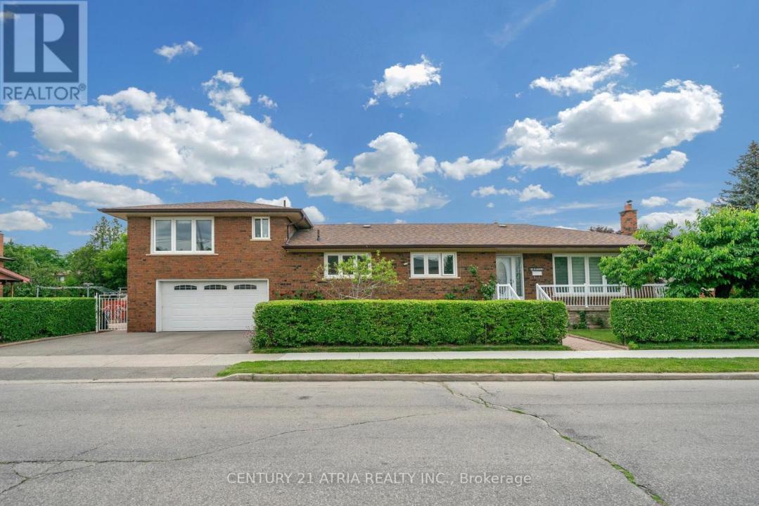 110 HARDING AVENUE, Toronto (brookhaven-amesbury), オンタリオ M6M 3A6, カナダ