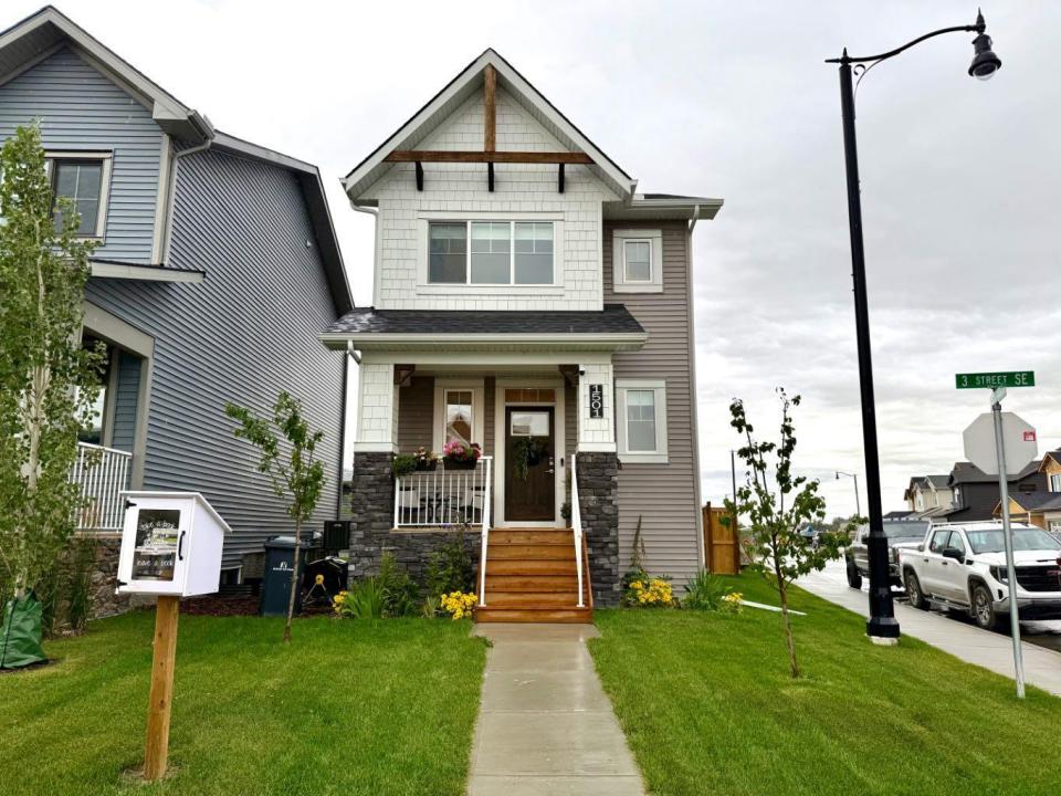 1501 3 STREET SE, High River, Alberta T1V 0L1, Kanada