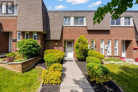 51 DEACON LANE, Ajax (south East), Ontario L1S 2T2, Canada