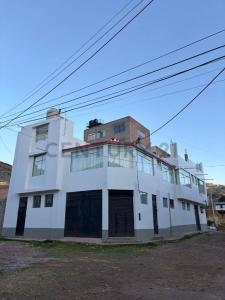 Av. las cantutas , Puno, Puno 00001, Peru