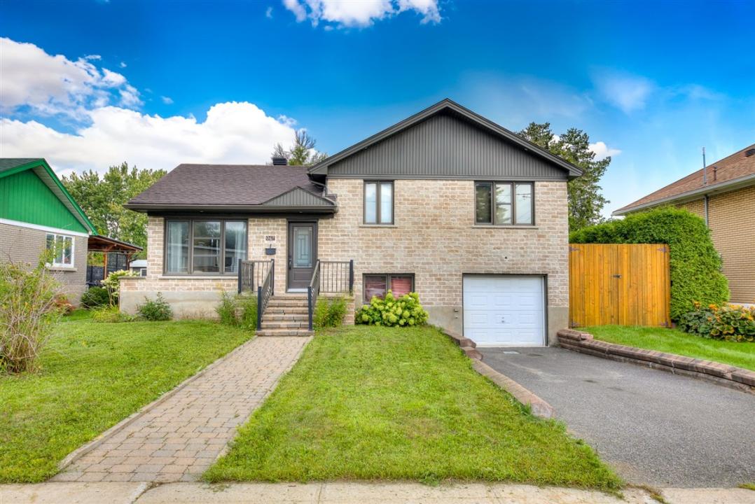 947 Av. Aimé-Bibeau, Laval (Saint-Vincent-de-Paul), 魁北克省 H7C 2K8, 加拿大