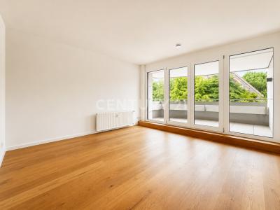 Frankfurt Am Main, Hessen 60325, Germany