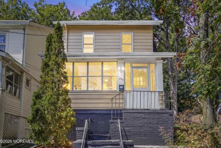 299 Smith Street, Newark, Нью-Джерси 07106, Соединенные Штаты