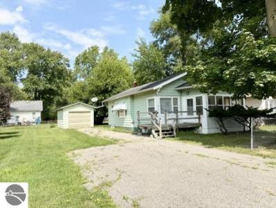 1315 Plum, Alma, Michigan 48801, Stati Uniti
