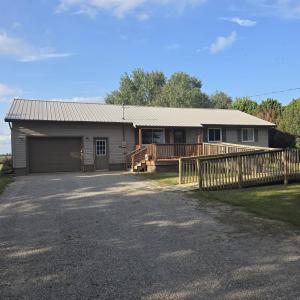 1177 E Townline 16, Pinconning, Michigan 48650, USA