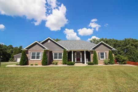 17700 Brad Lane, Three Rivers, Michigan 49093, USA