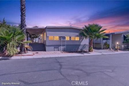 1025 S Riverside Avenue 38, RLT, California 92376, USA