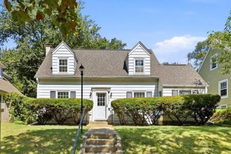 526 Montrose Avenue, Kalamazoo, Michigan 49008, USA