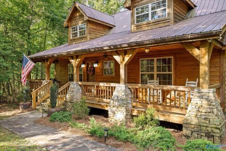 6115 Cove Road, Mentone, Alabama 35984, États-Unis