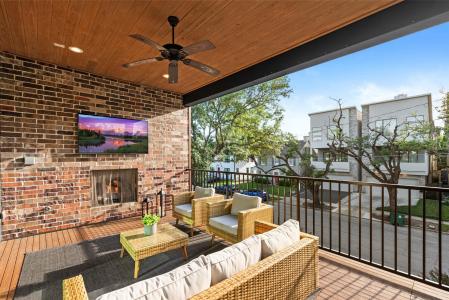 2621 Greenbriar, Houston, Texas 77098, USA