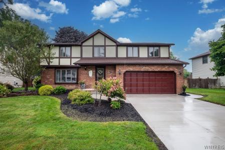 109 Autumnwood Drive, Grand Island, New York 14072, USA