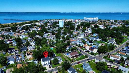 217 Seeley Ave, Keansburg Boro, New Jersey 07734-1141, USA