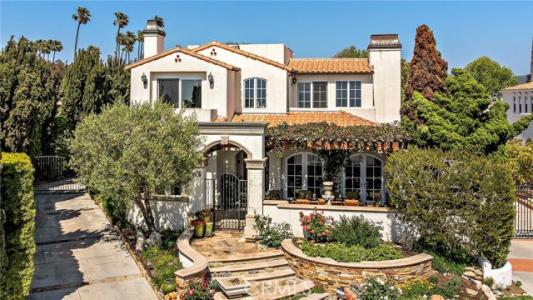3805 Vista Azul, San Clemente, California 92672, USA