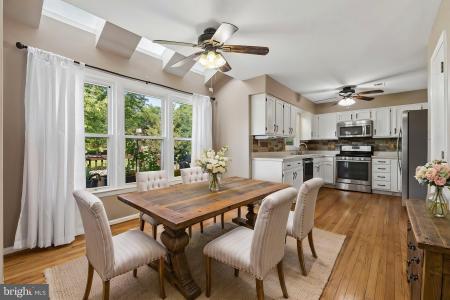 3574 Armfield Farm Drive, Chantilly, Virginia 20151