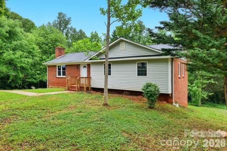 131 Little Forest Lane, Statesville, Caroline Du Nord 28625, États-Unis
