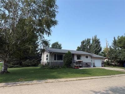 402 BUCHANON AVENUE, Dauphin, Manitoba R7N 2J1, Canada