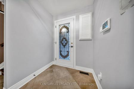 6772 DOLMAGE COURT, Mississauga, Ontario L5N 4V9, Canada