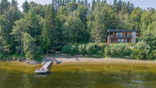 17  Ch. des Faucons, Témiscouata-sur-le-Lac, Quebec G0L 1E0, Canada