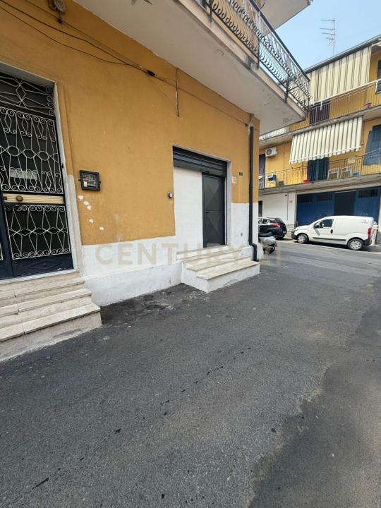 Via del Chinotto, Catania, Sicilia 95121, Italia