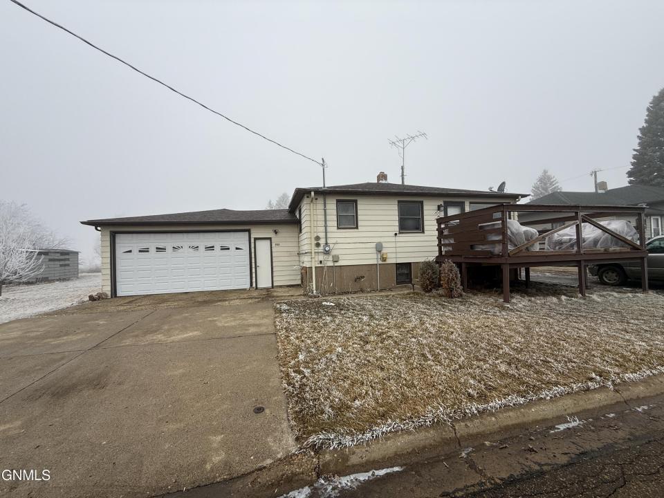 202 Montana Street, Elgin, Dakota Del Norte 58533, Estados Unidos