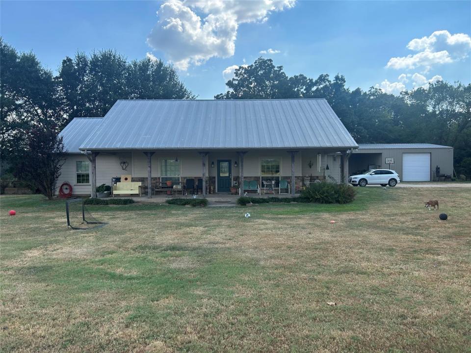 1620 Farm Road 3298, Powderly, Texas 75473, États-Unis