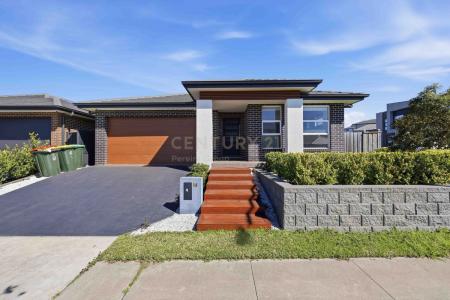 16 Herd Street, Oran Park, NSW 2570, Australia